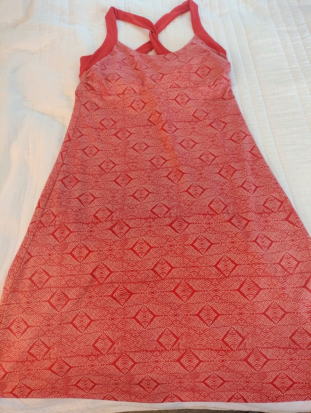 Patagonia Morning Glory Dress Women’s Small Red Geometric Shelf Bra Cross Back